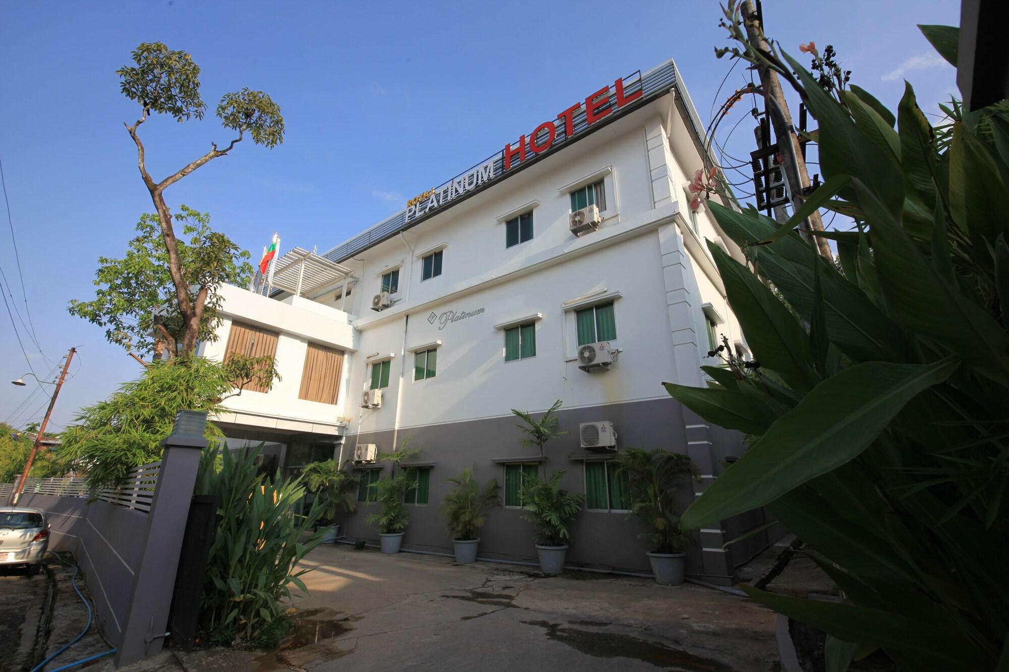 Varios Royal Platinum Hotel