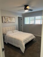 Alquiler Vacacional - King size bed and 7 min away from Cielo Vista, El Paso's airport and Fort Bliss!