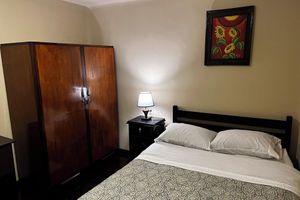 Alquiler Vacacional - Room in the very center of the city. Filled with plants for relaxation.