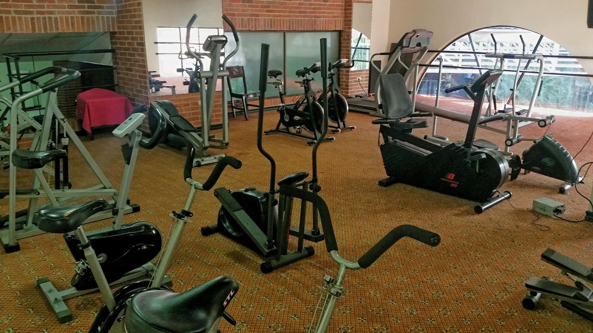 Gimnasio Casa Morales Hotel Internacional y Centro de Convenciones
