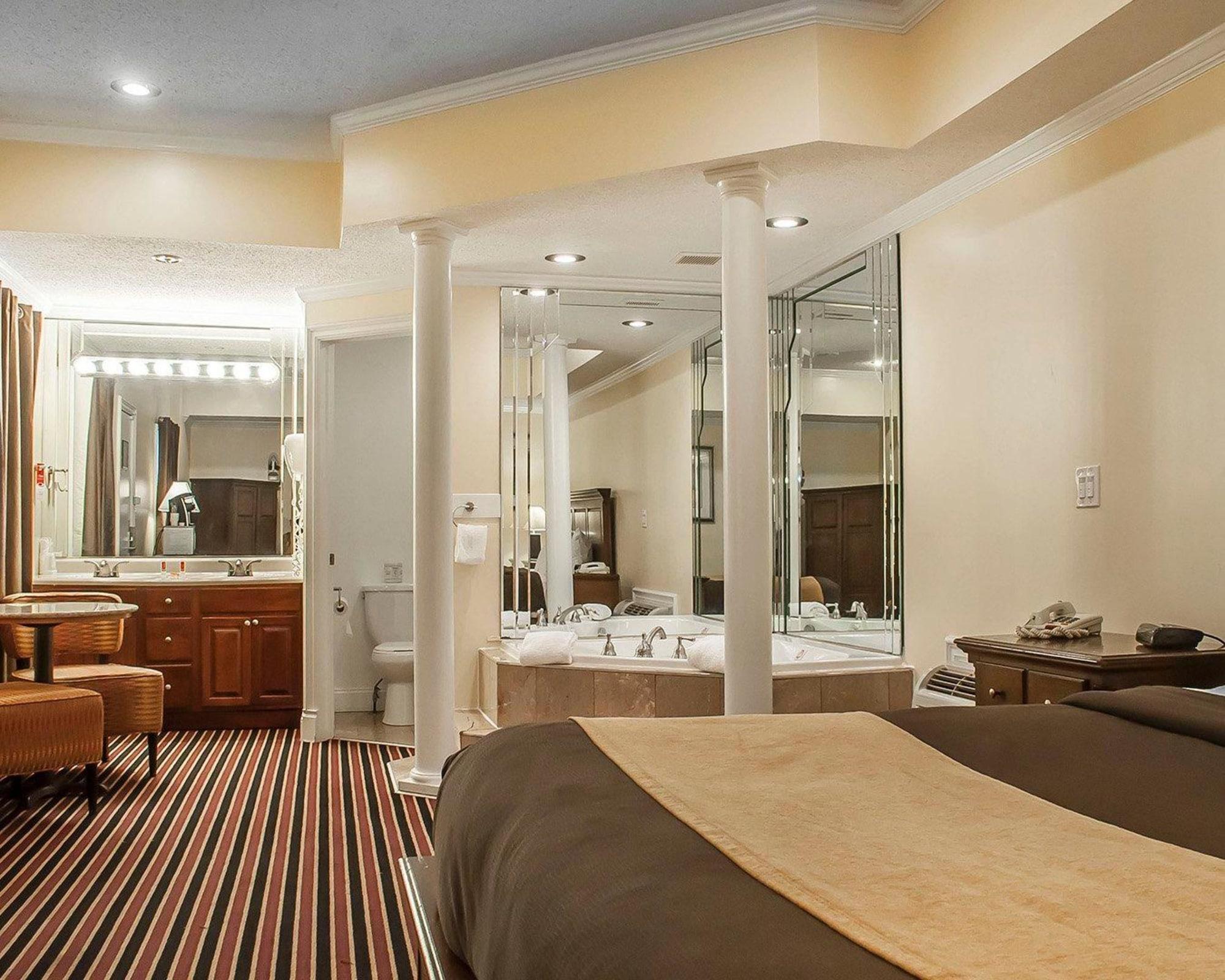 Habitación Econo Lodge At The Falls North