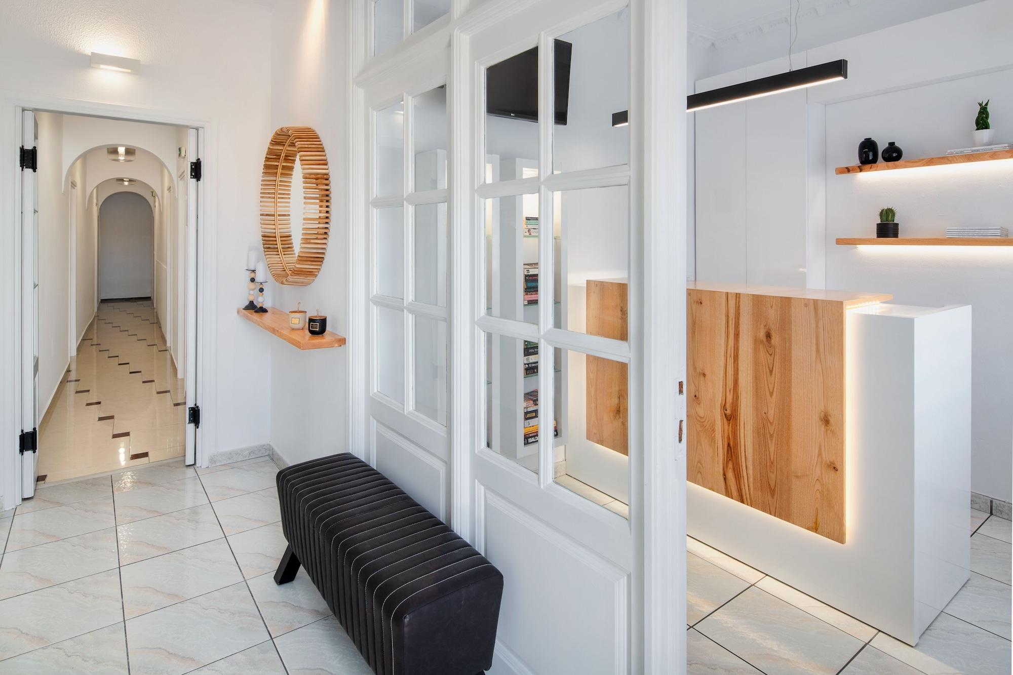 Vista Lobby Villa Soula