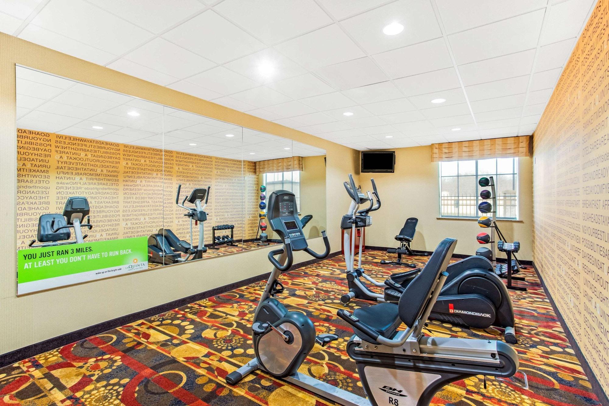Gimnasio La Quinta Inn & Suites by Wyndham Ennis