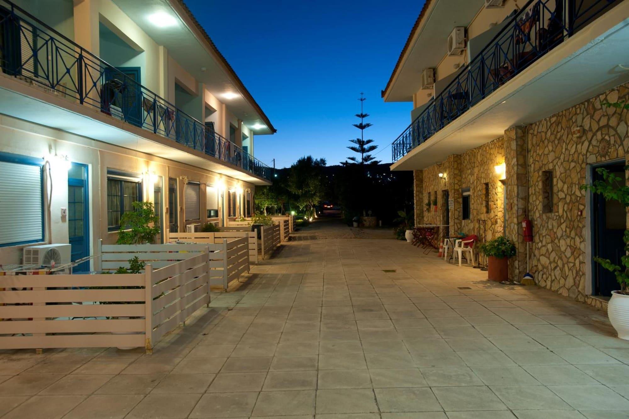 Vista Exterior Aggelos Hotel