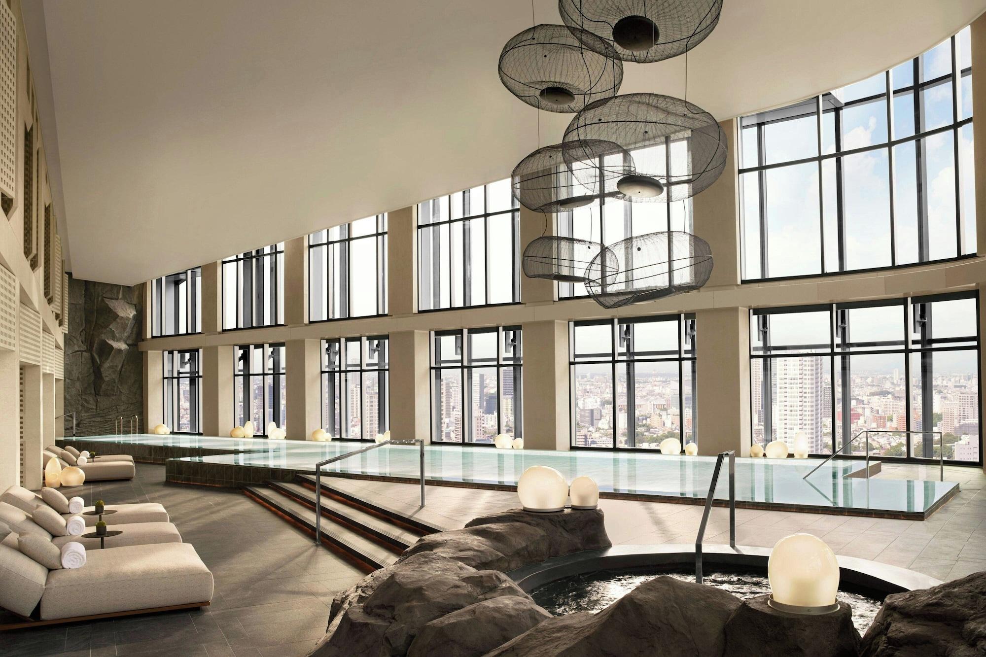 Vista Piscina JW Marriott Hotel Tokyo