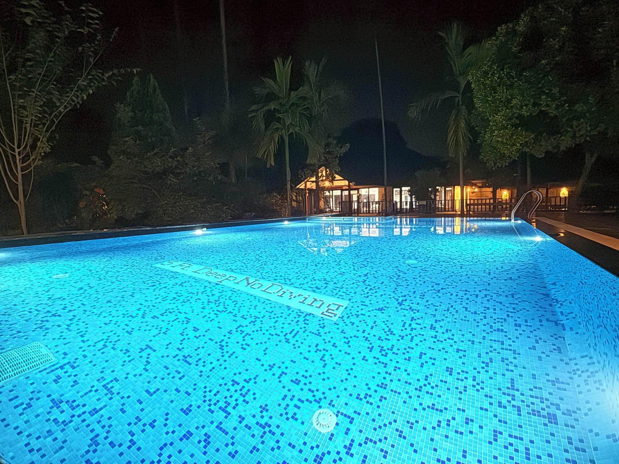 Vista Piscina Jungle Safari Resort