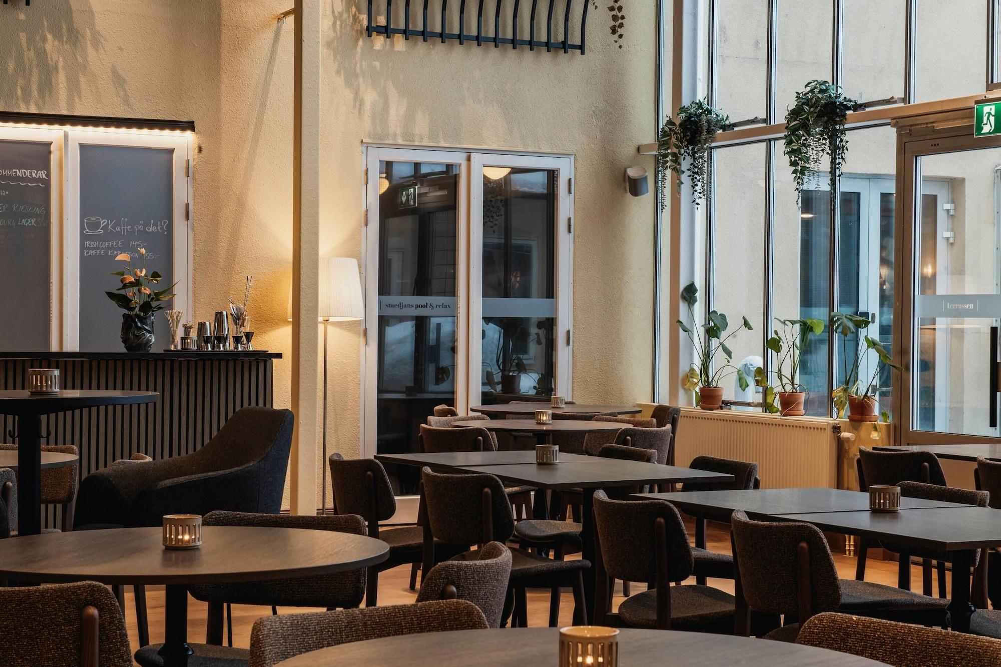 Restaurant Home Hotel Smedjan