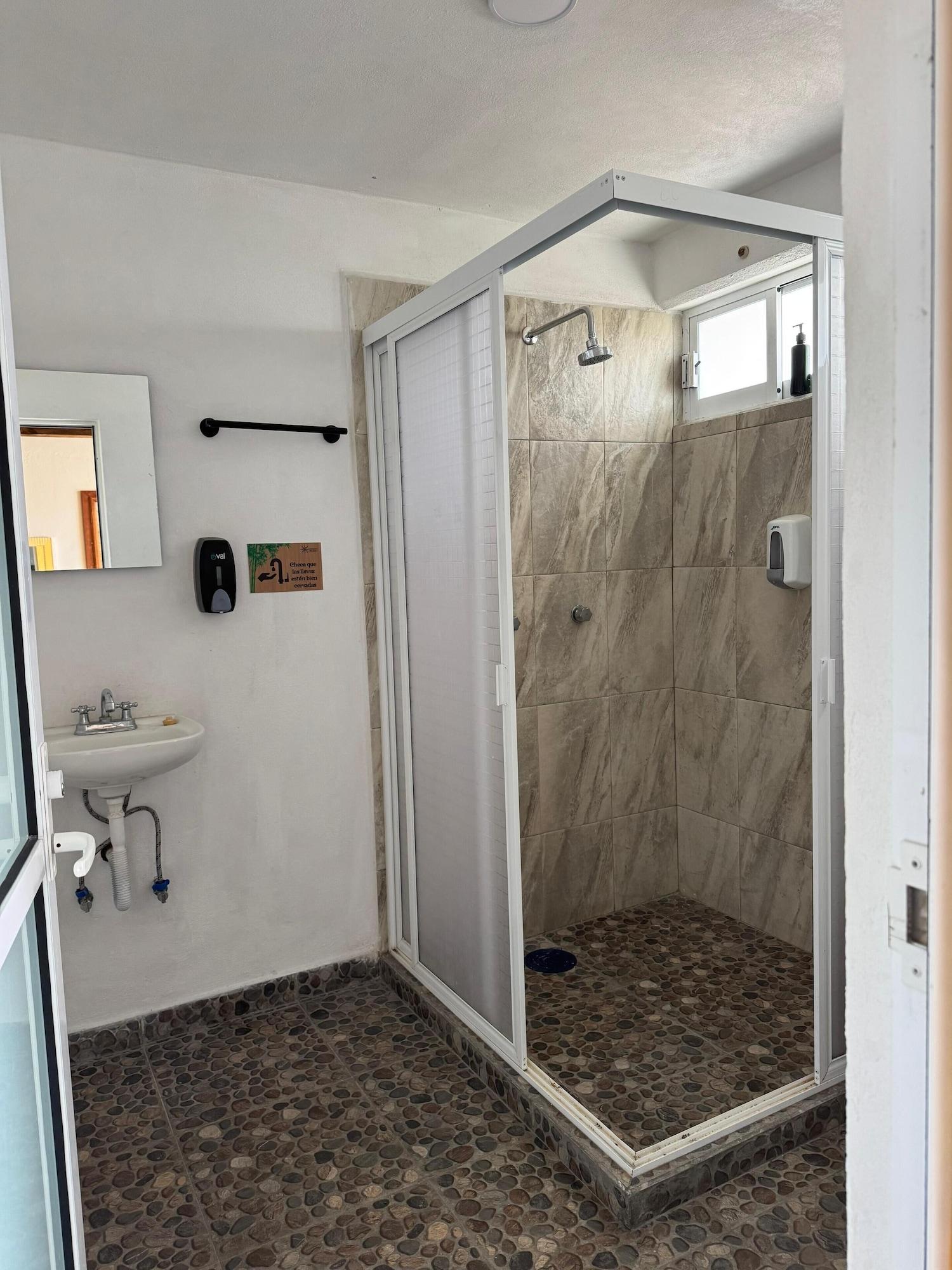 Equipamiento de Habitación Hotel Holistico Maxali