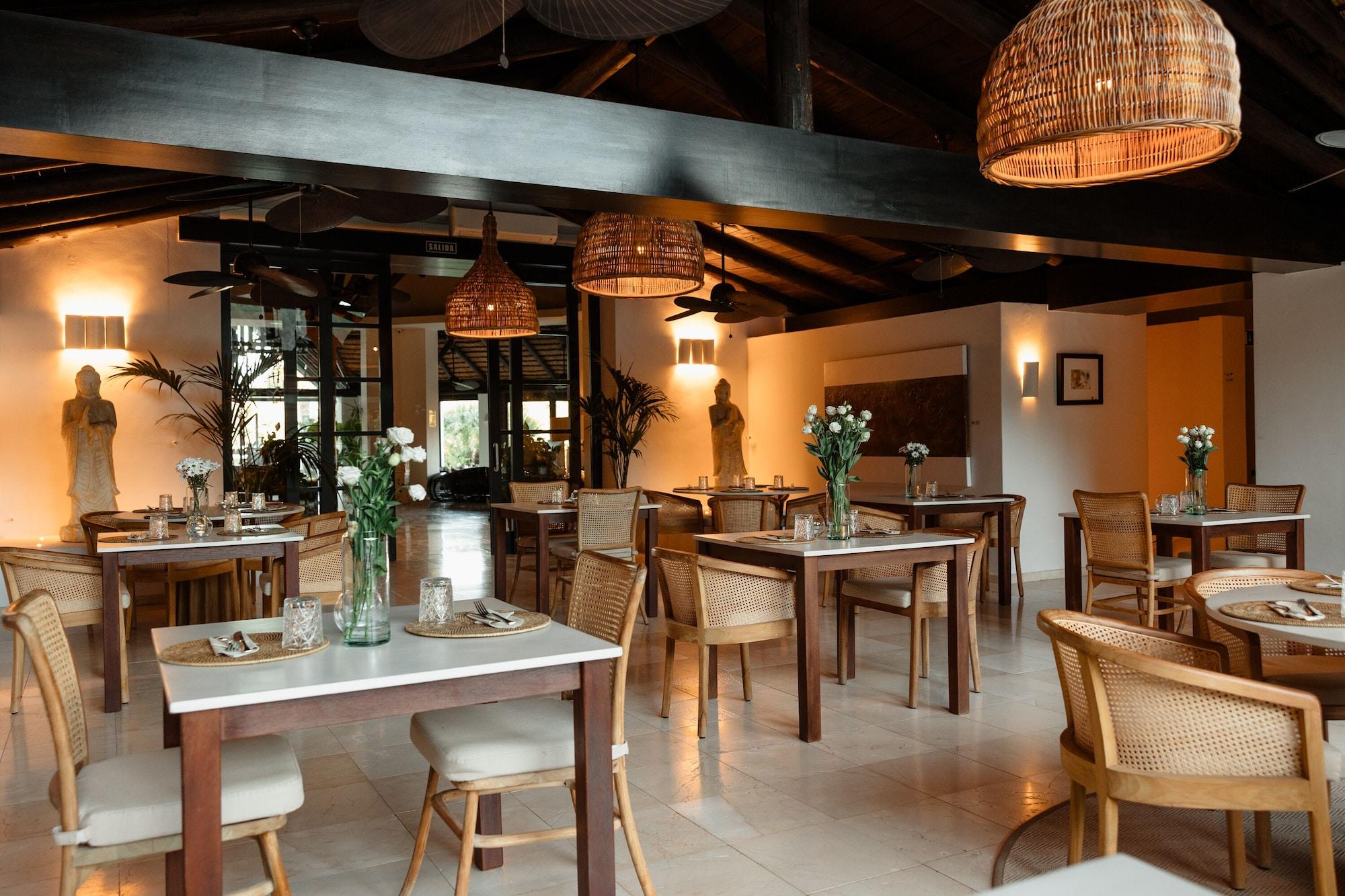 Restaurant Shanti Som Wellbeing Retreat