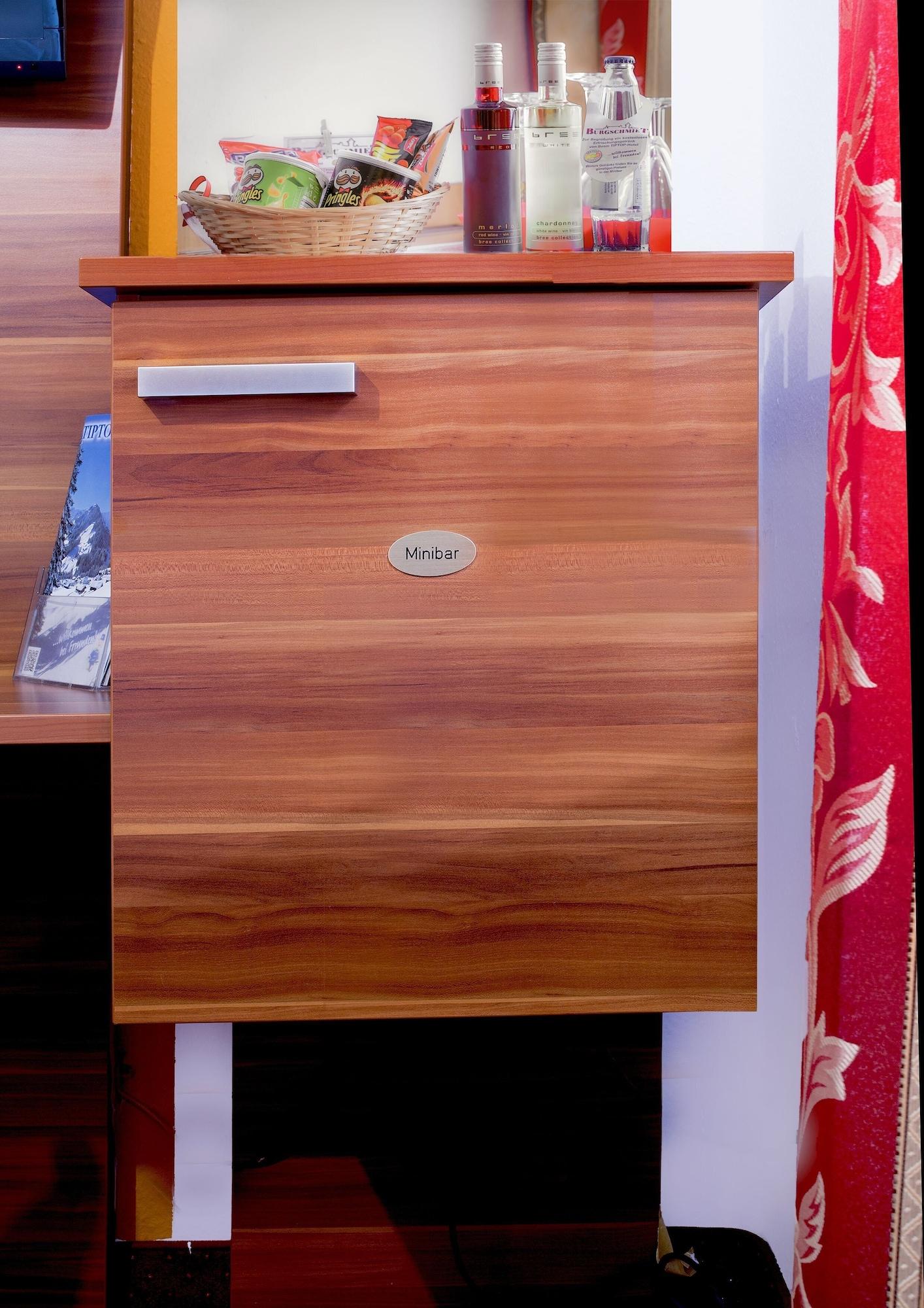 Bar/Salón Hotel Burgschmiet