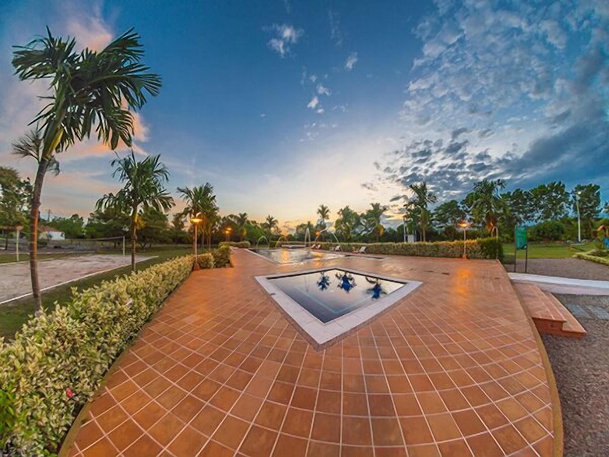 Vista Exterior Cabañas Polangy