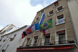 Alojamiento - Auberge Internationale des Jeunes - Hostel