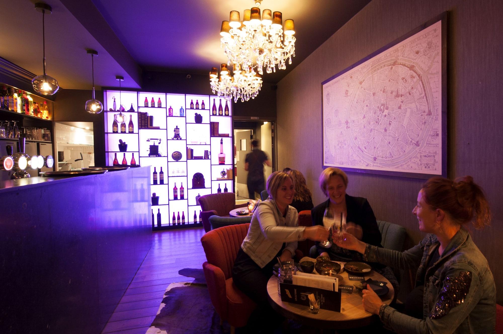 Restaurant Pension Vakantie Logies Hollywood
