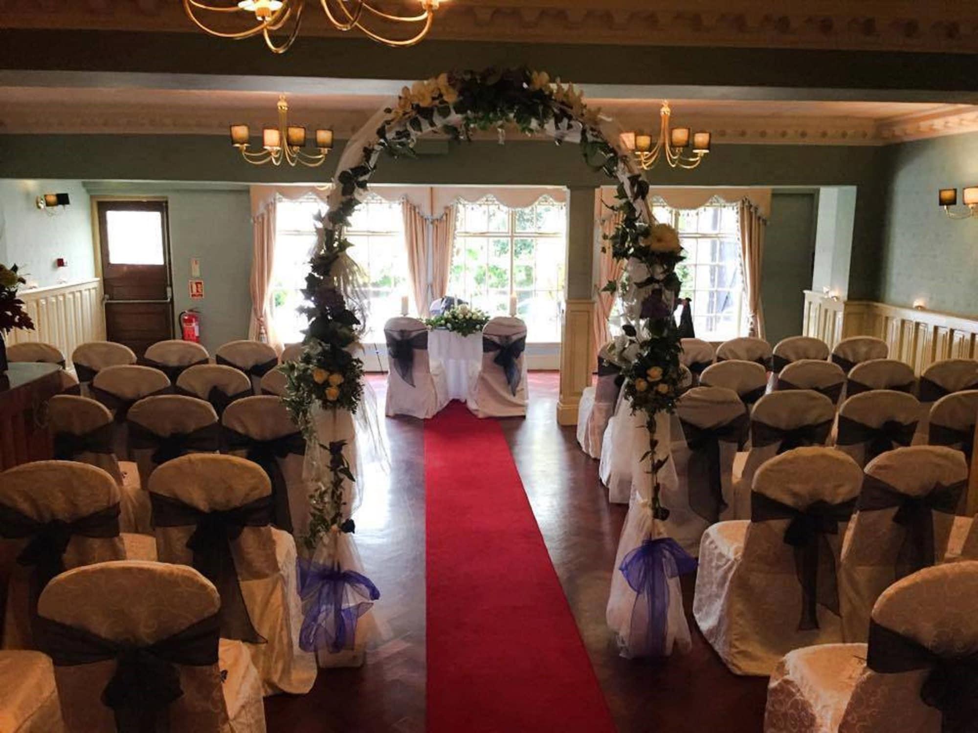Vista Lobby Riverbank House Hotel