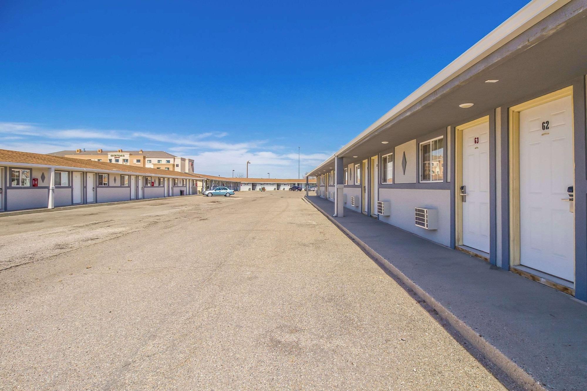 Vista Exterior Rodeway Inn Casper