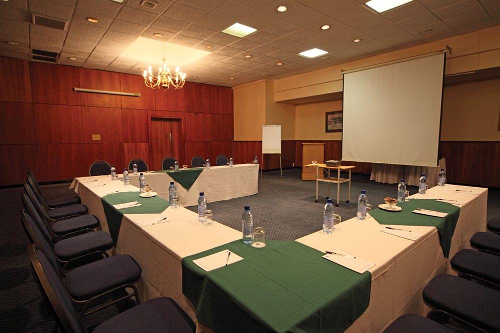 Sala de Reuniones Tropicana Hotel