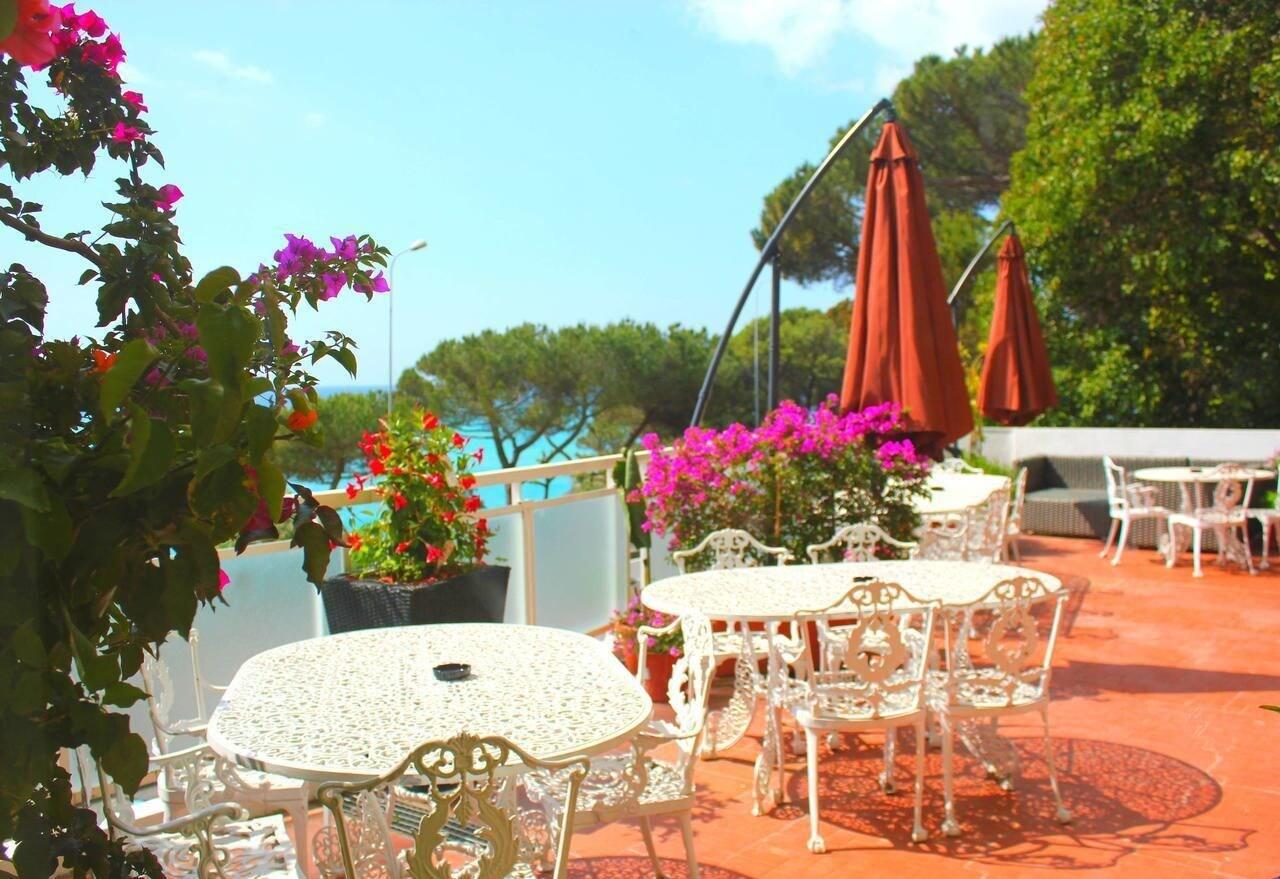 Varios Hotel Marina