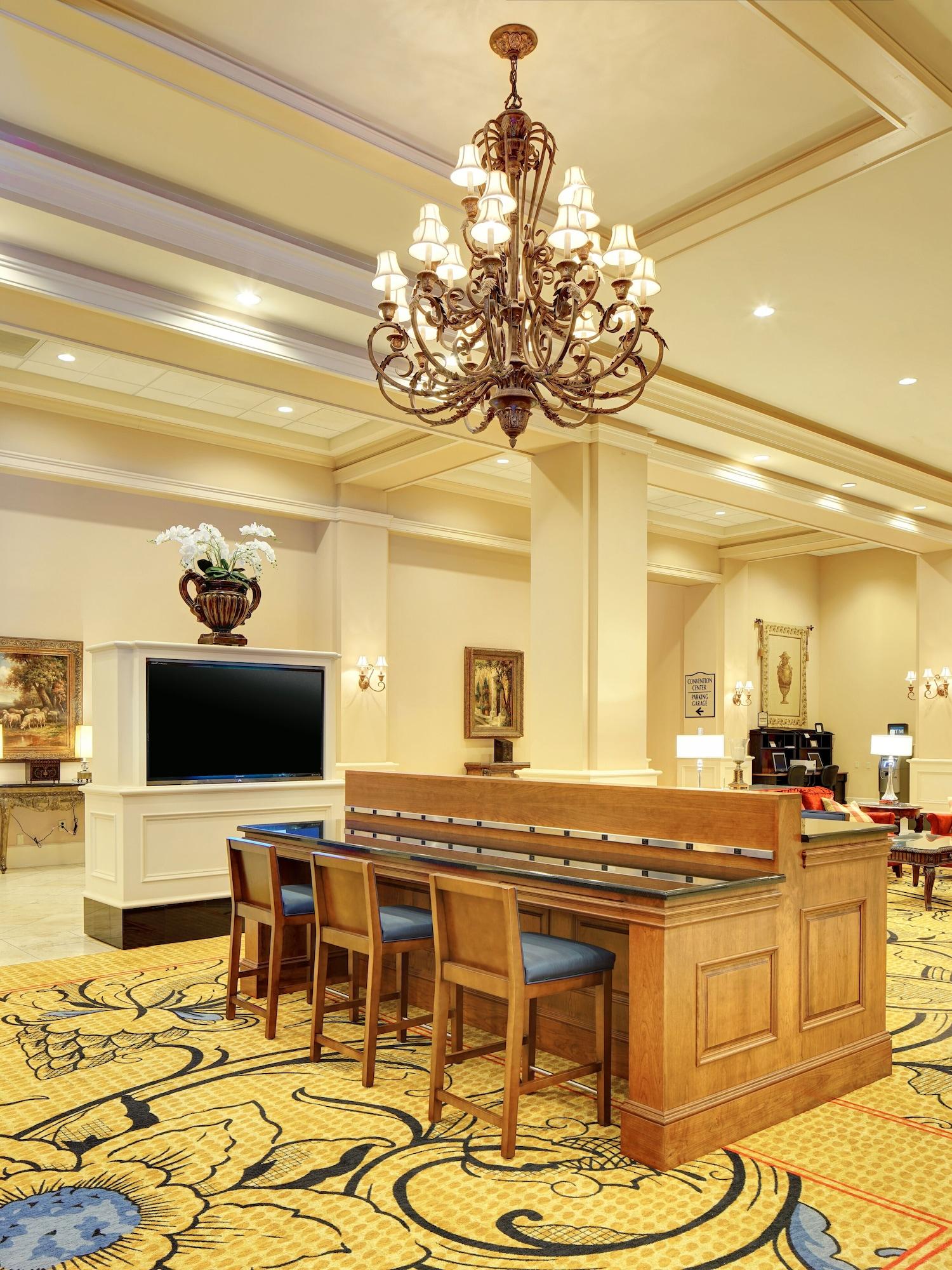 Vista Lobby The Grand Hotel - Salem