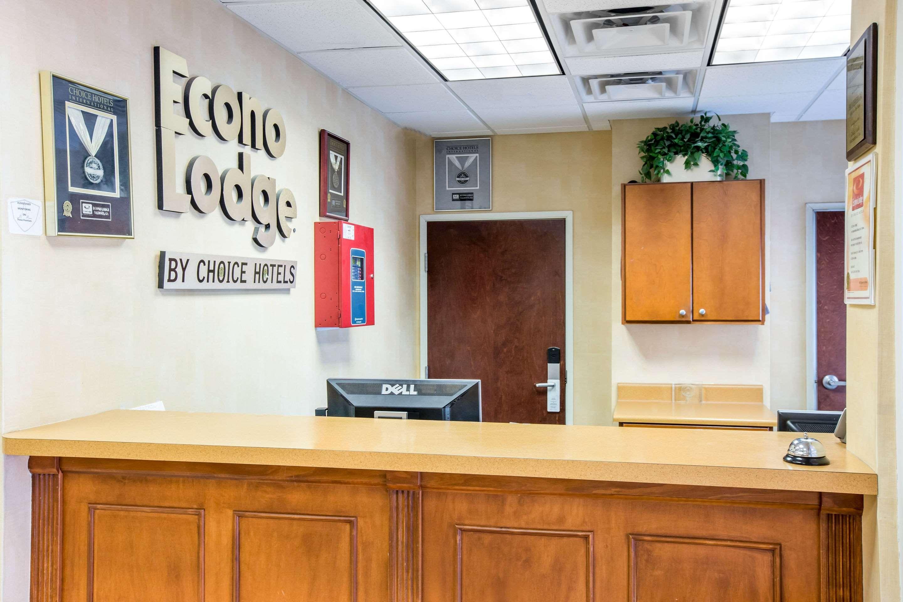 Vista Lobby Econo Lodge