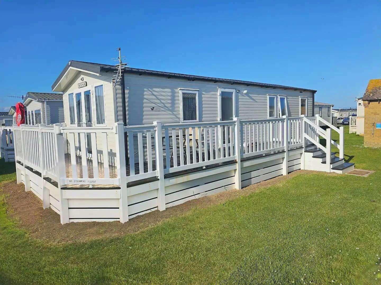 Vista Exterior Luxury Chichester Caravan Seaside Retreat