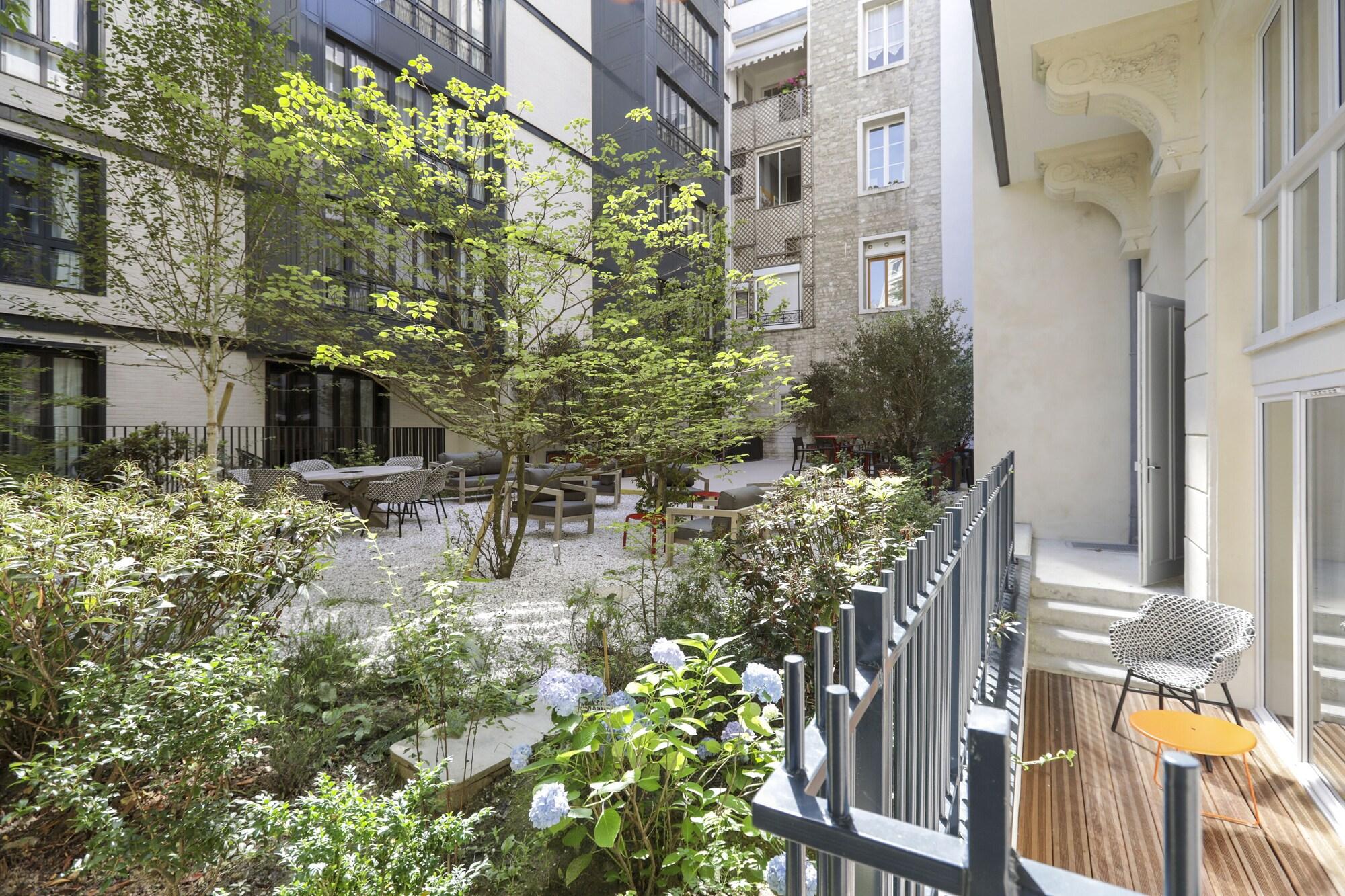 Vista Exterior Mode Paris Aparthotel