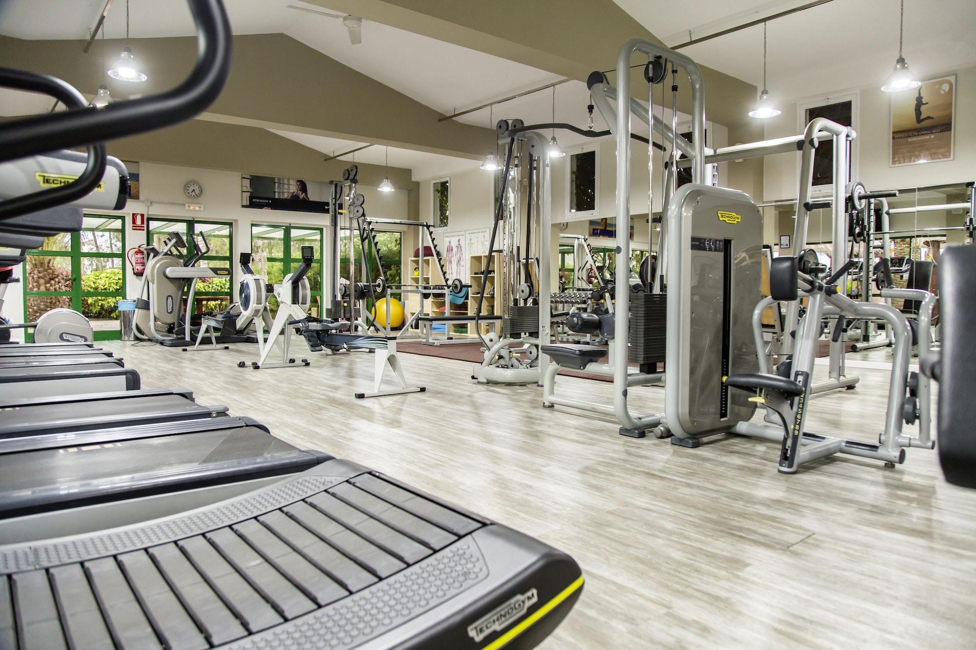 Gimnasio ROBINSON ESQUINZO PLAYA - All Inclusive