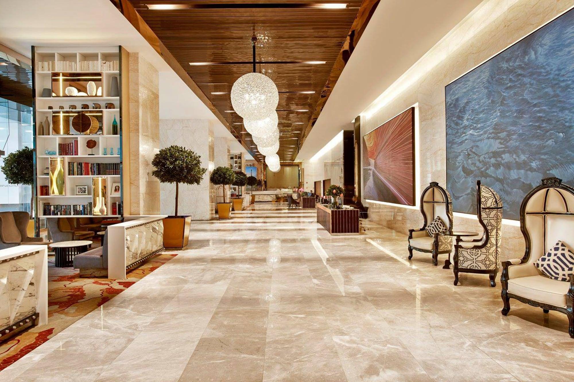 Vista Lobby THE FACE Suites Hotel