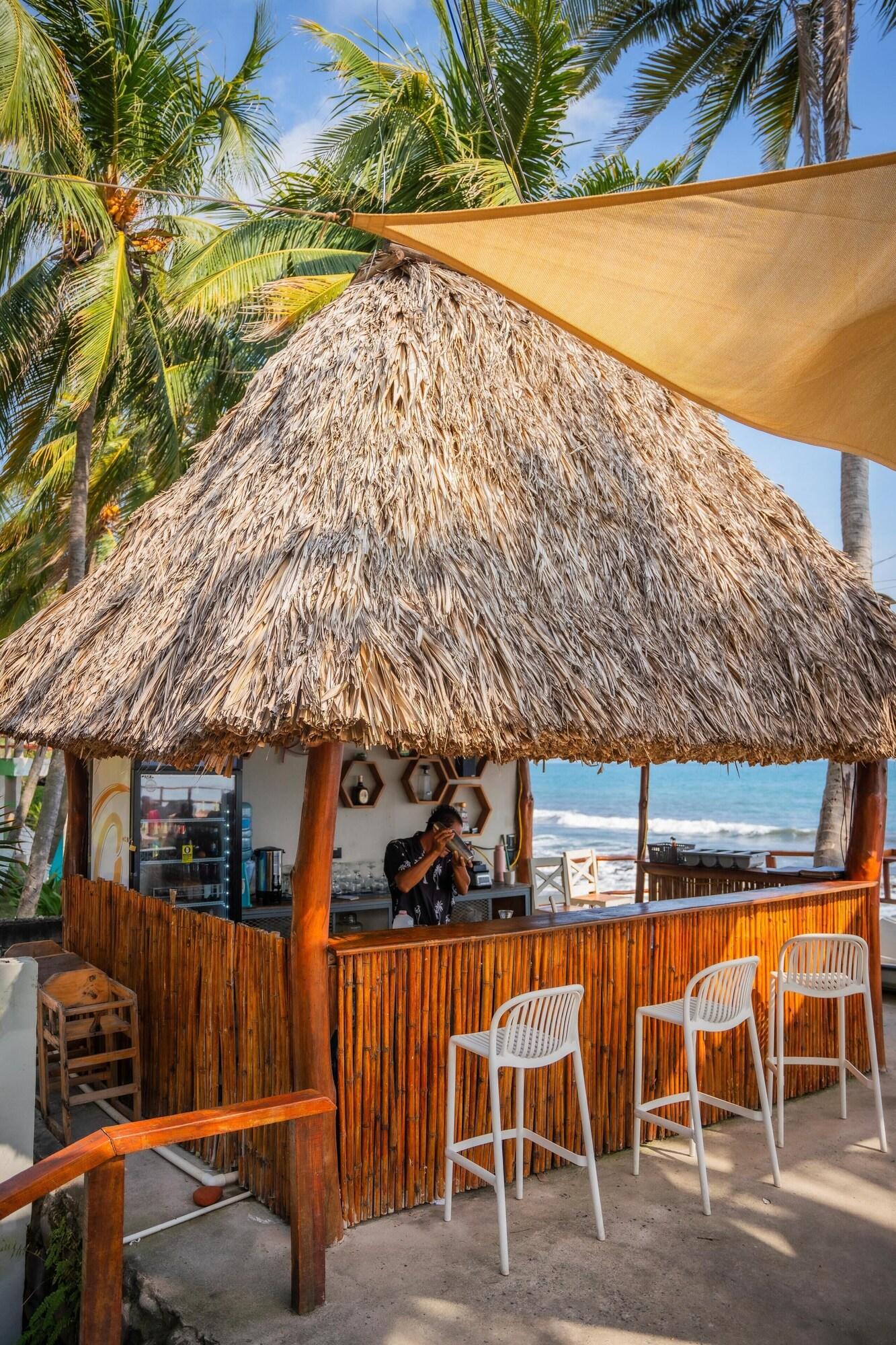Restaurant Reef On The water