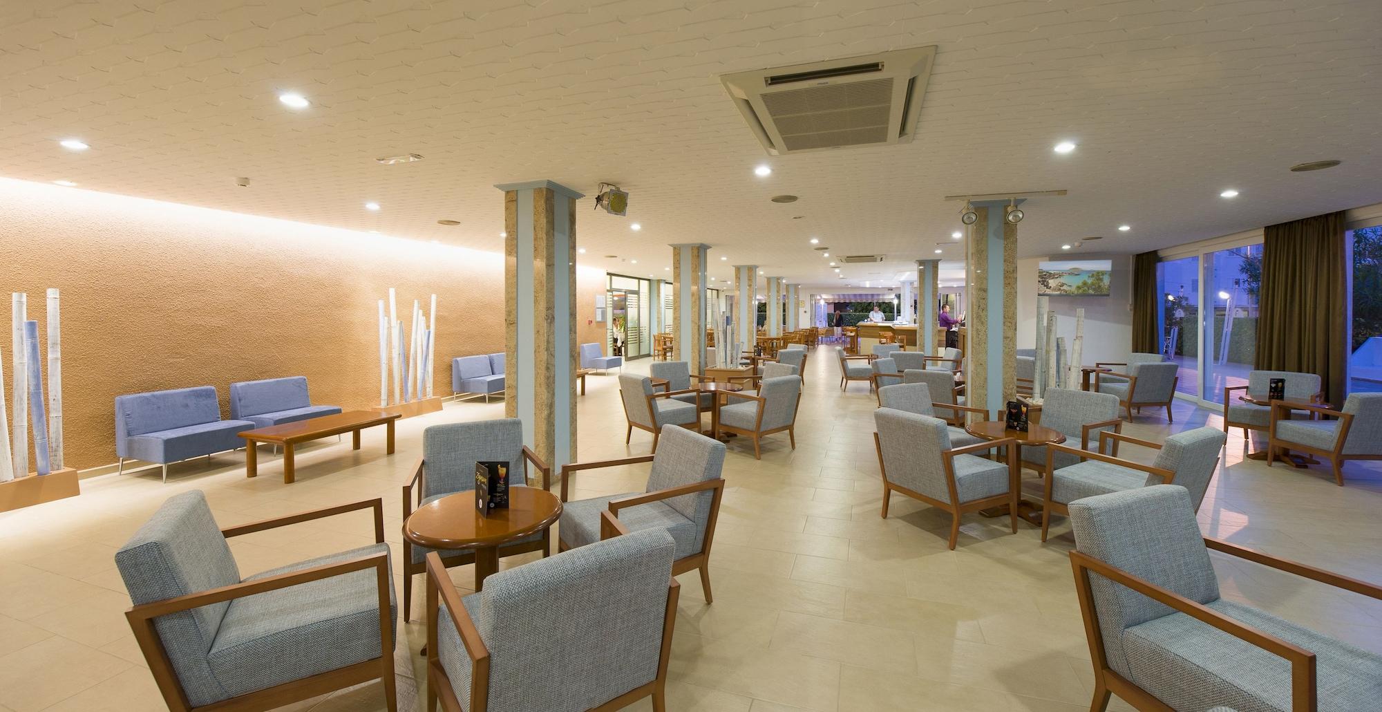 Bar/Salón Hotel Gran Sol Ibiza
