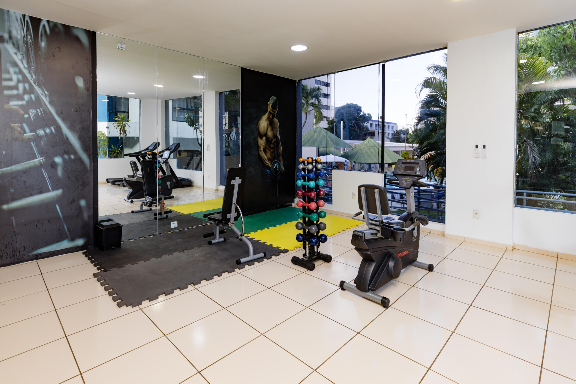 Gimnasio El Aram Beach e Convention