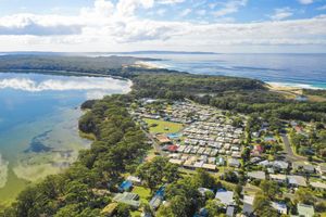 Alojamiento - Lakeside Cabins & Holiday Village