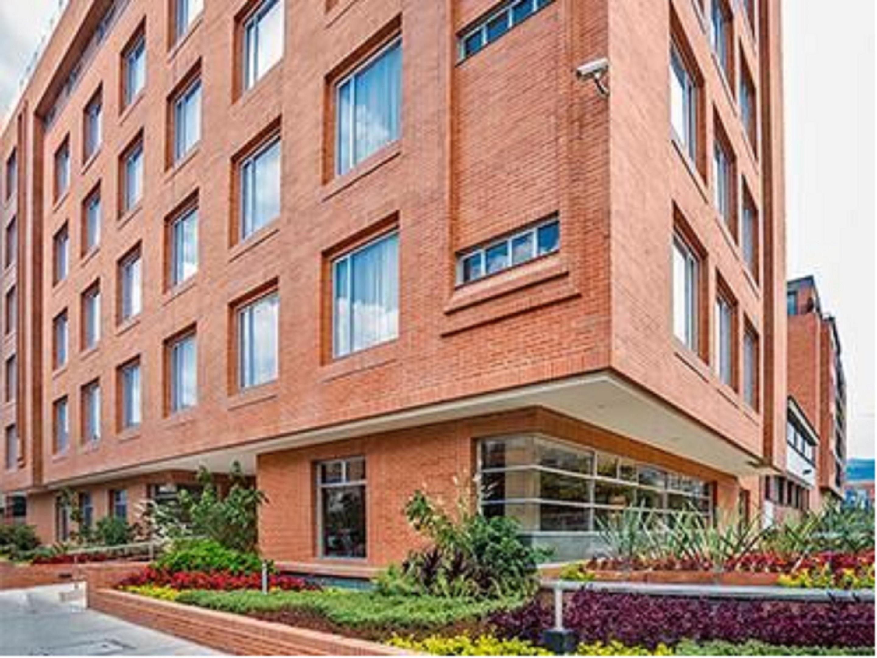 Vista Exterior Hotel Plaza Suites