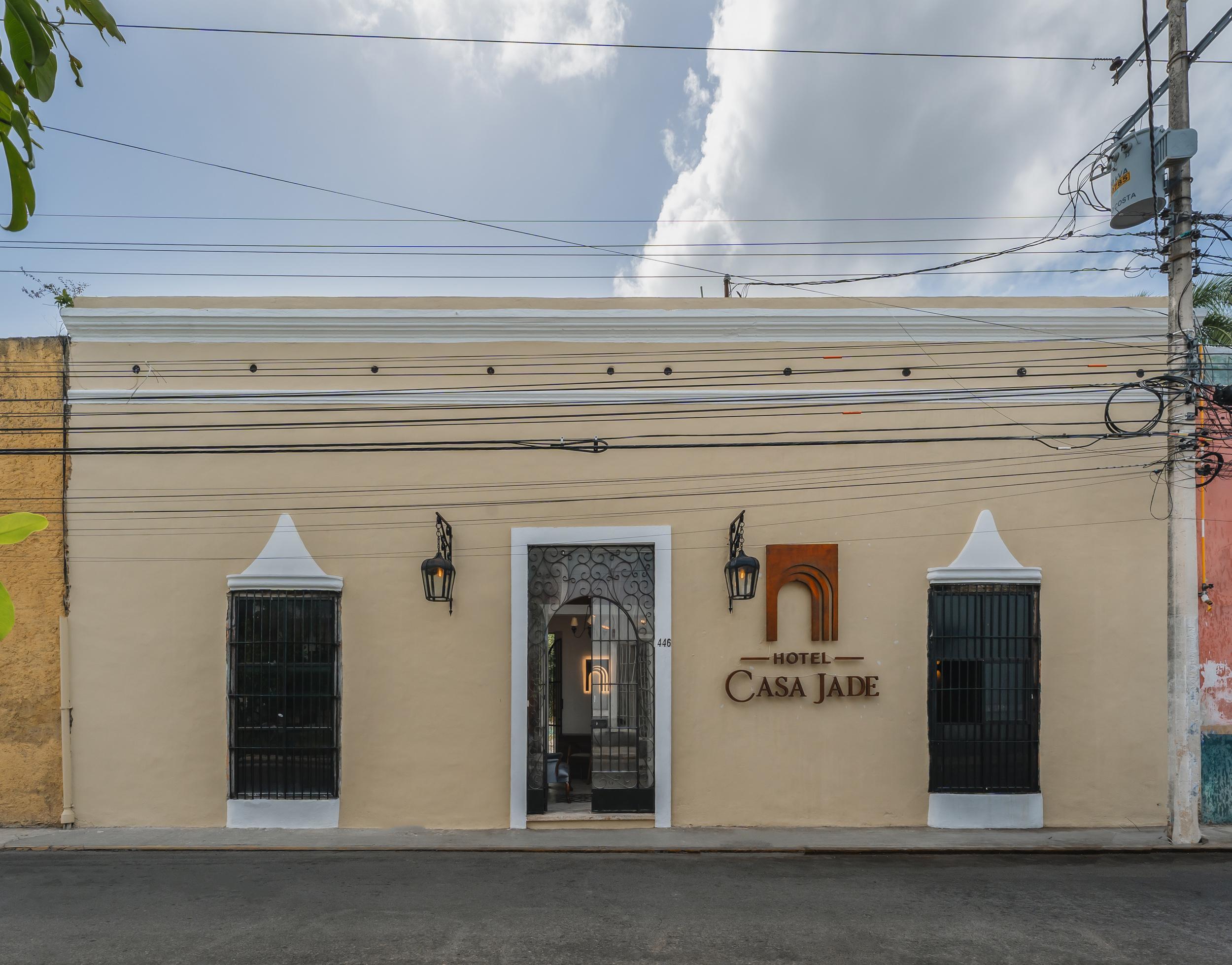 Vista Exterior Art 64 Guest House – Adults Only
