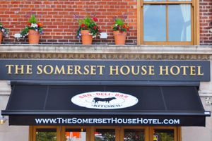 Alojamiento - The Somerset House Hotel