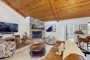 Alquiler Vacacional - Wooded-view Deck! Pinetop Golf Escape