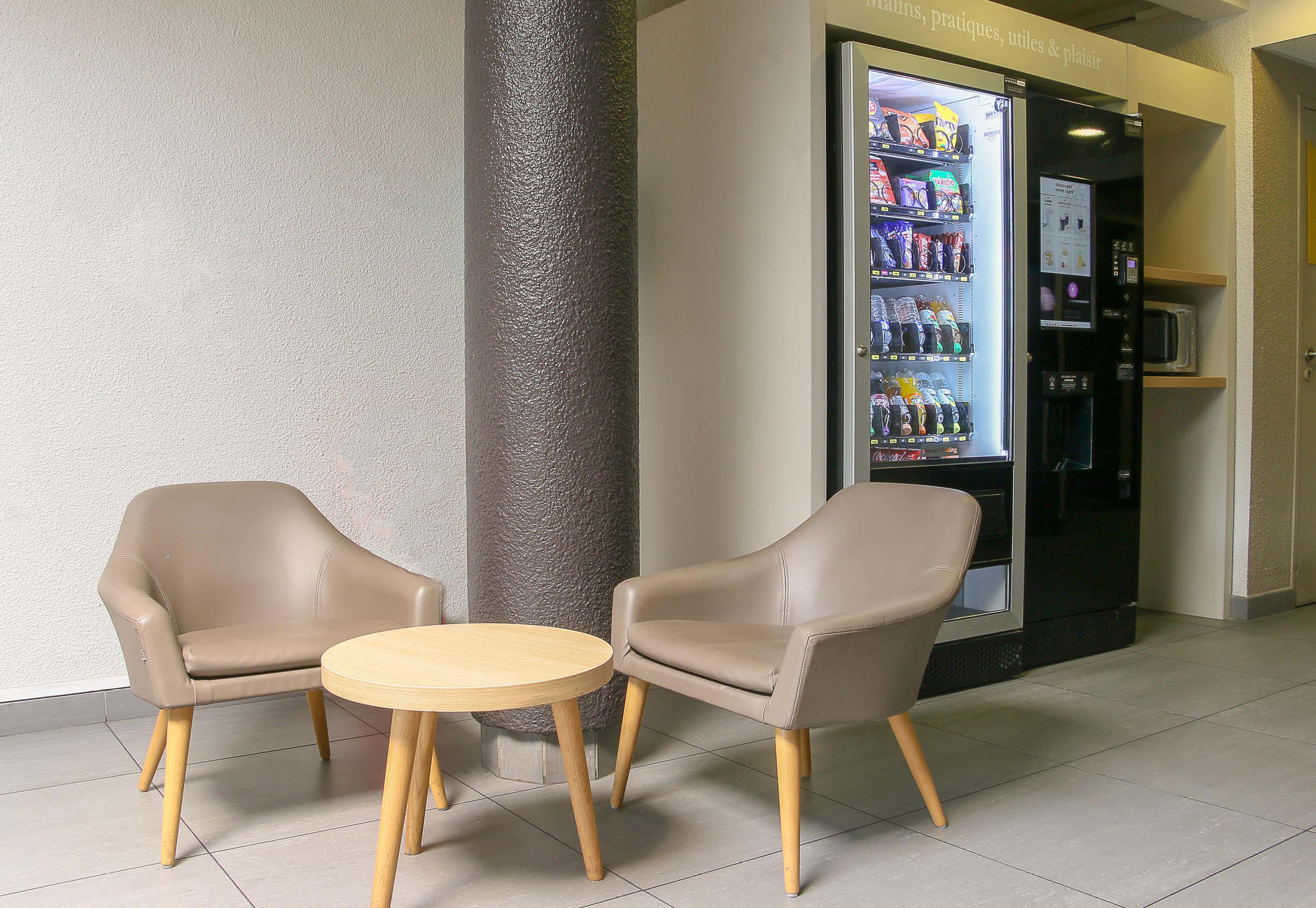 Vista Lobby B&B HOTEL Marseille Estaque