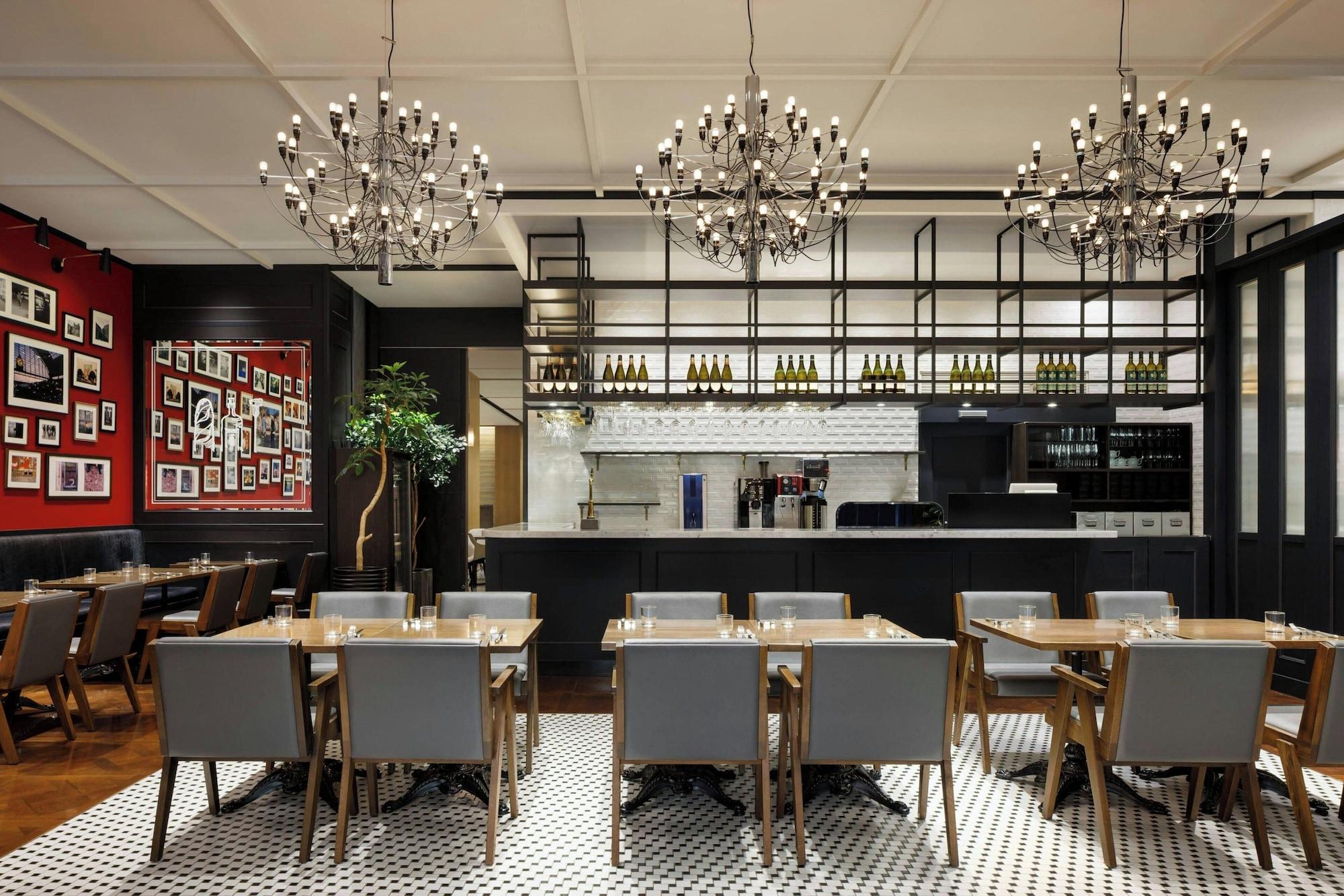 Restaurant Courtyard By Marriott Kyoto Shijo Karasuma