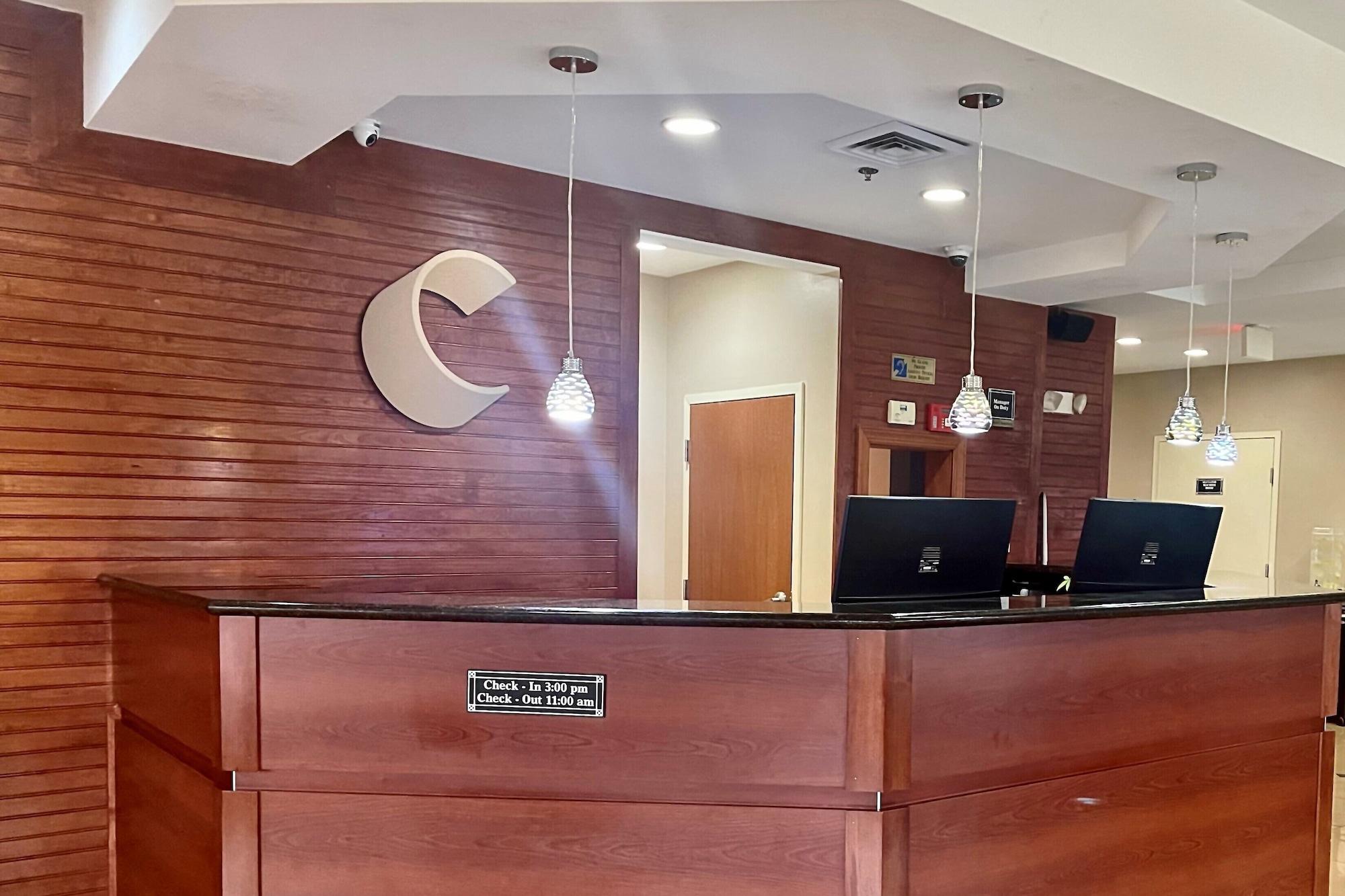 Vista Lobby Comfort Suites Augusta Riverwatch
