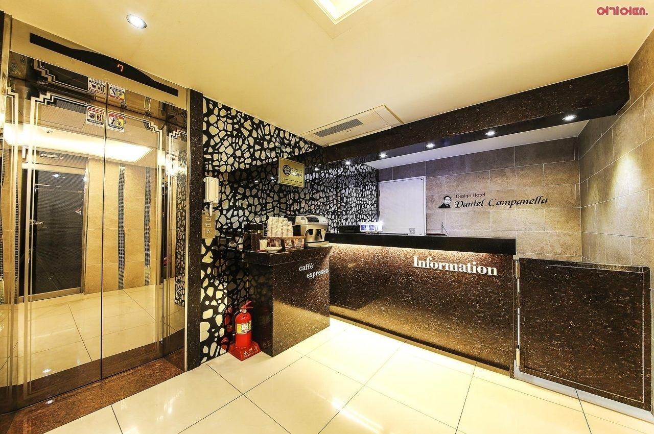 Vista Lobby Design Hotel Daniel Campanella