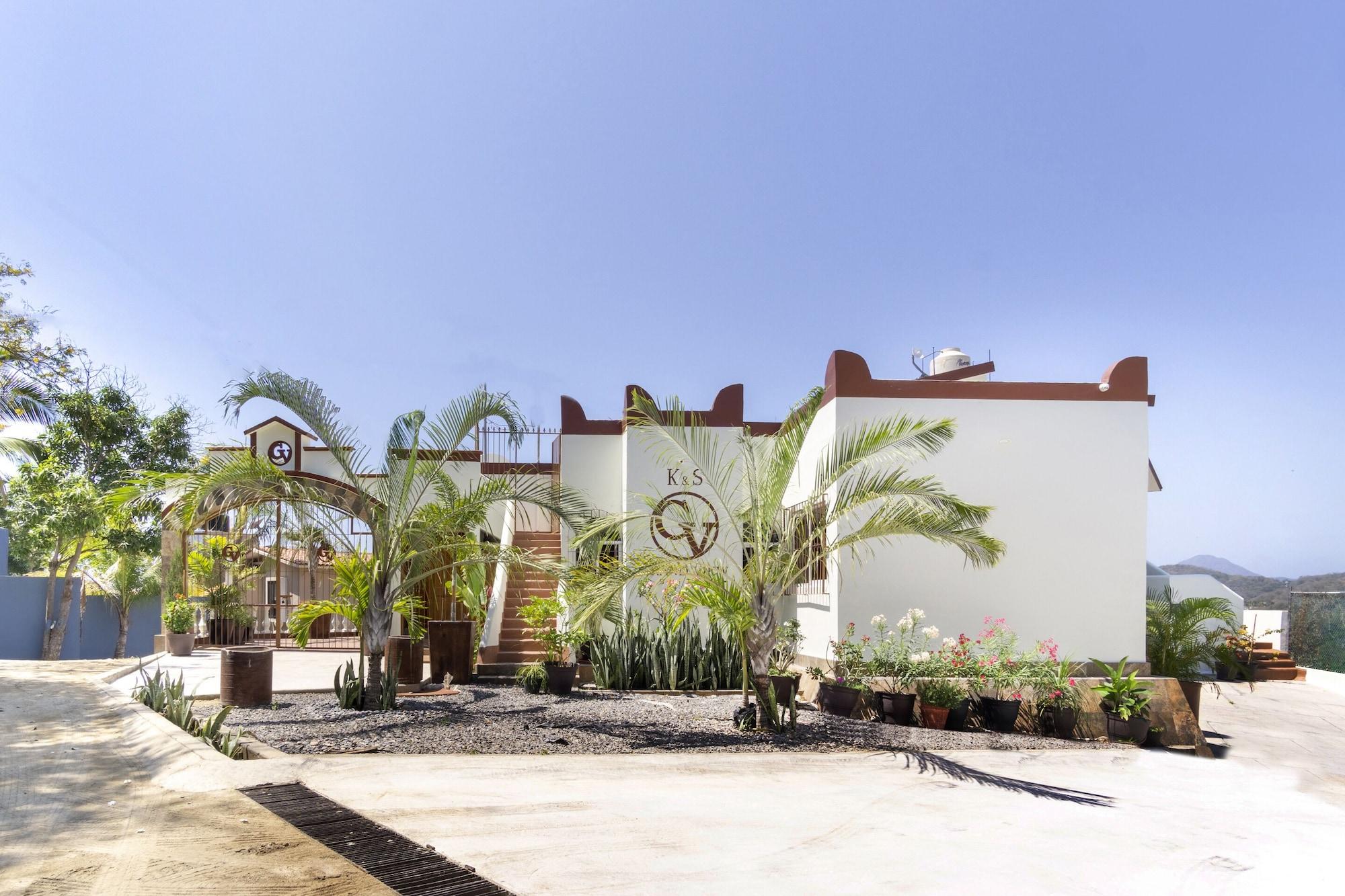 Vista Exterior Grand View Suites