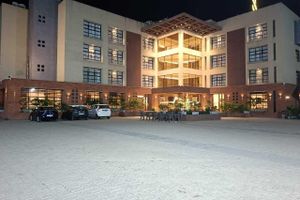 Alojamiento - The Pramukh Hotel