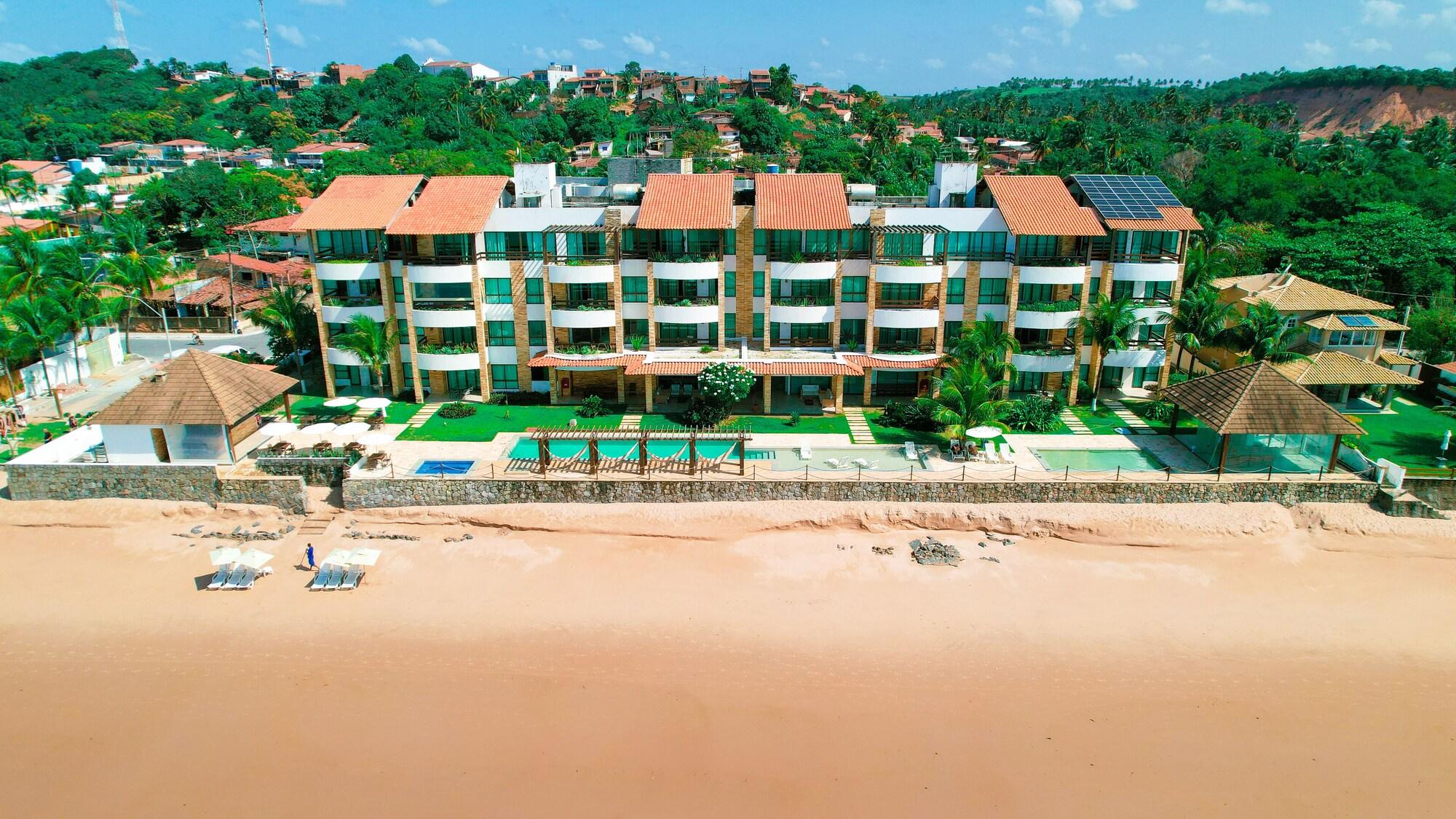 Vista Exterior Waterfront Apart Hotel