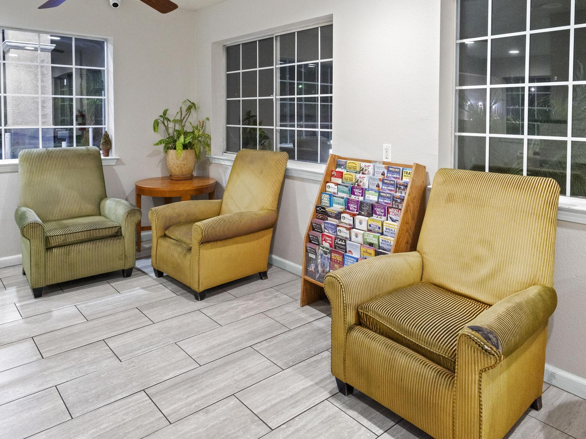 Vista Lobby Dream Inn