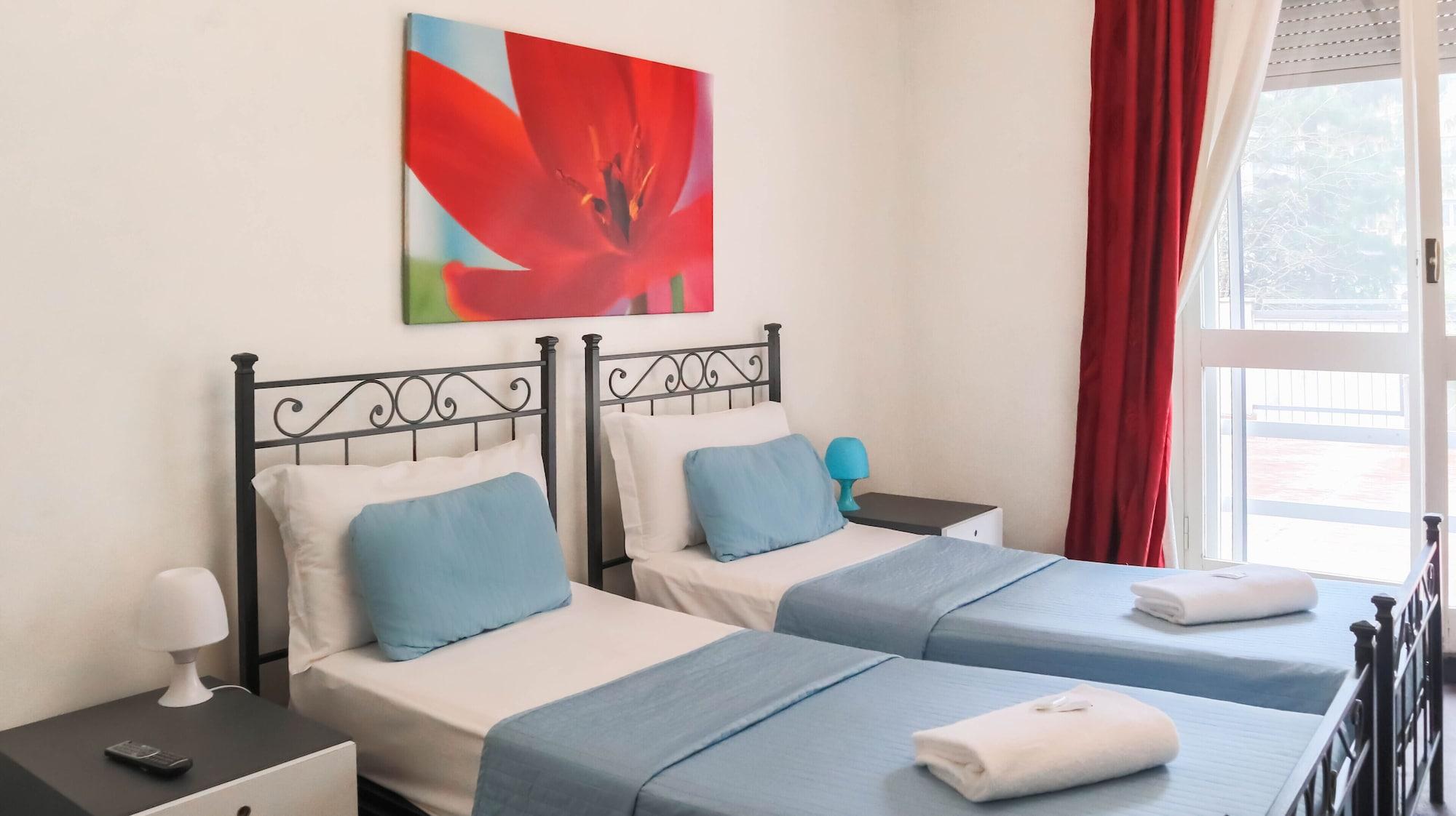 Varios B&B I Am Here - Gioia 66