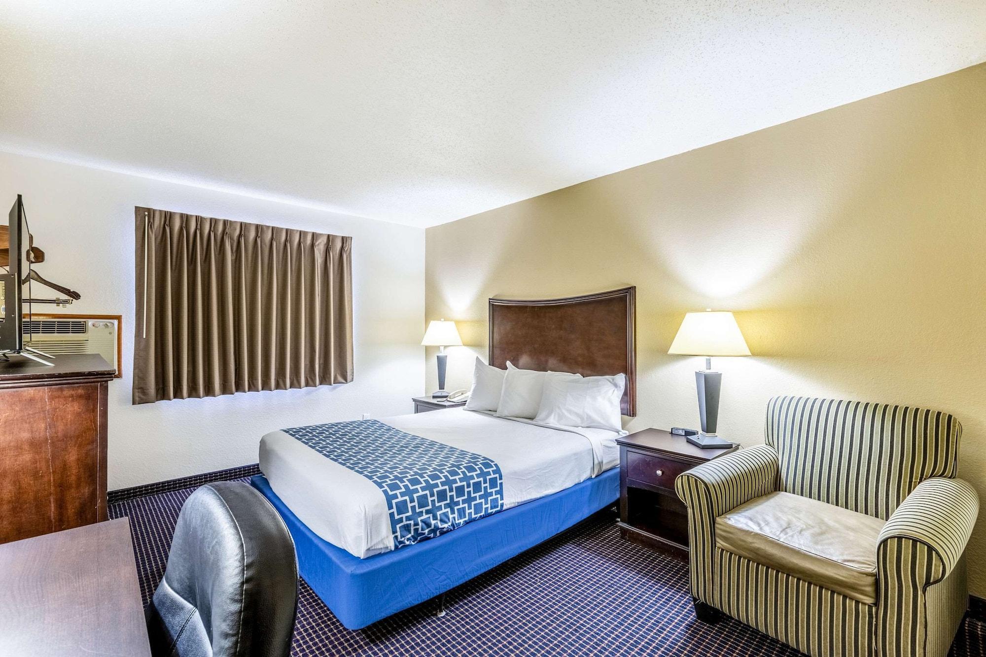 Habitación Econo Lodge Inn and Suites
