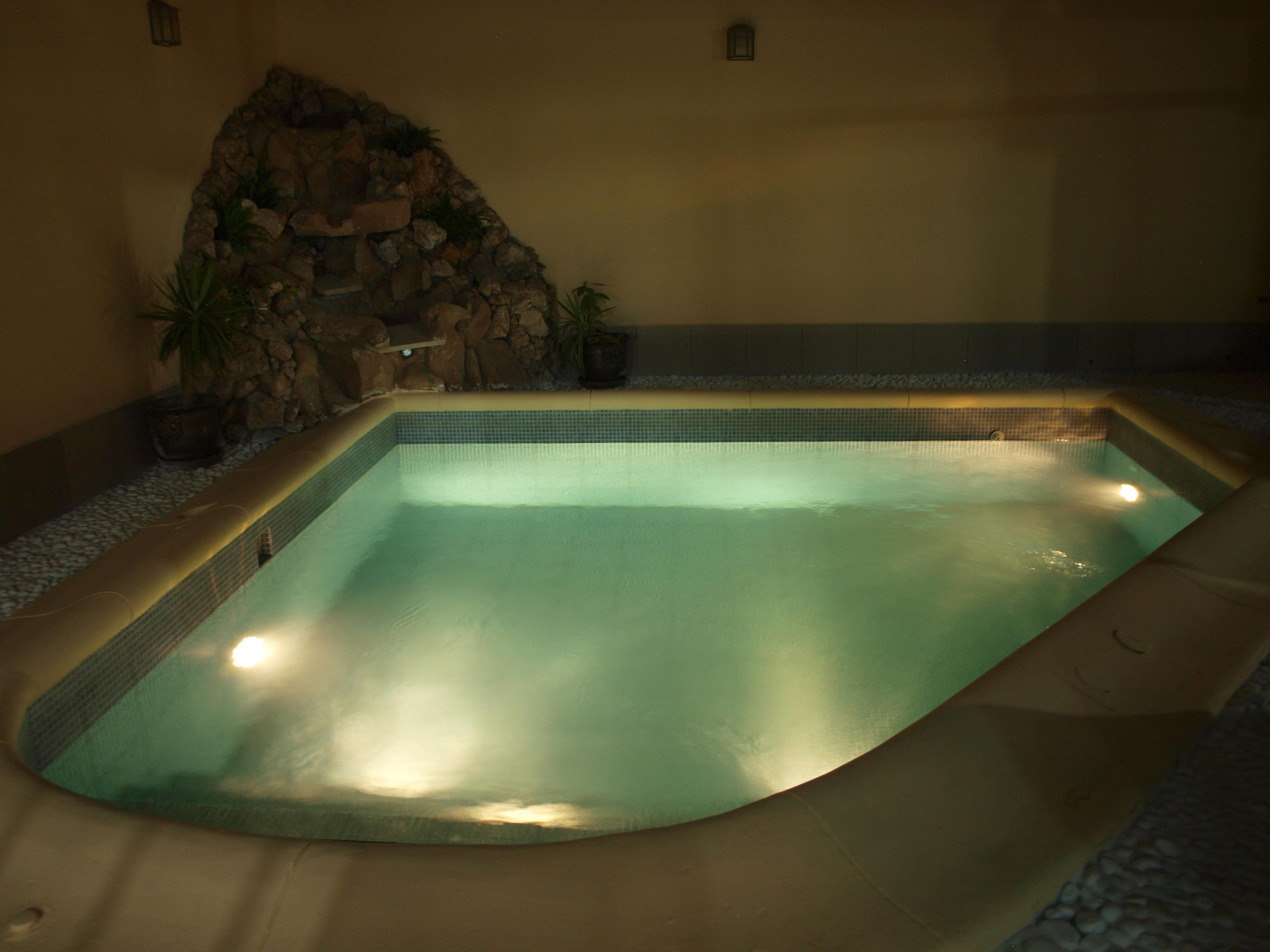 Vista Piscina Hostal Isis