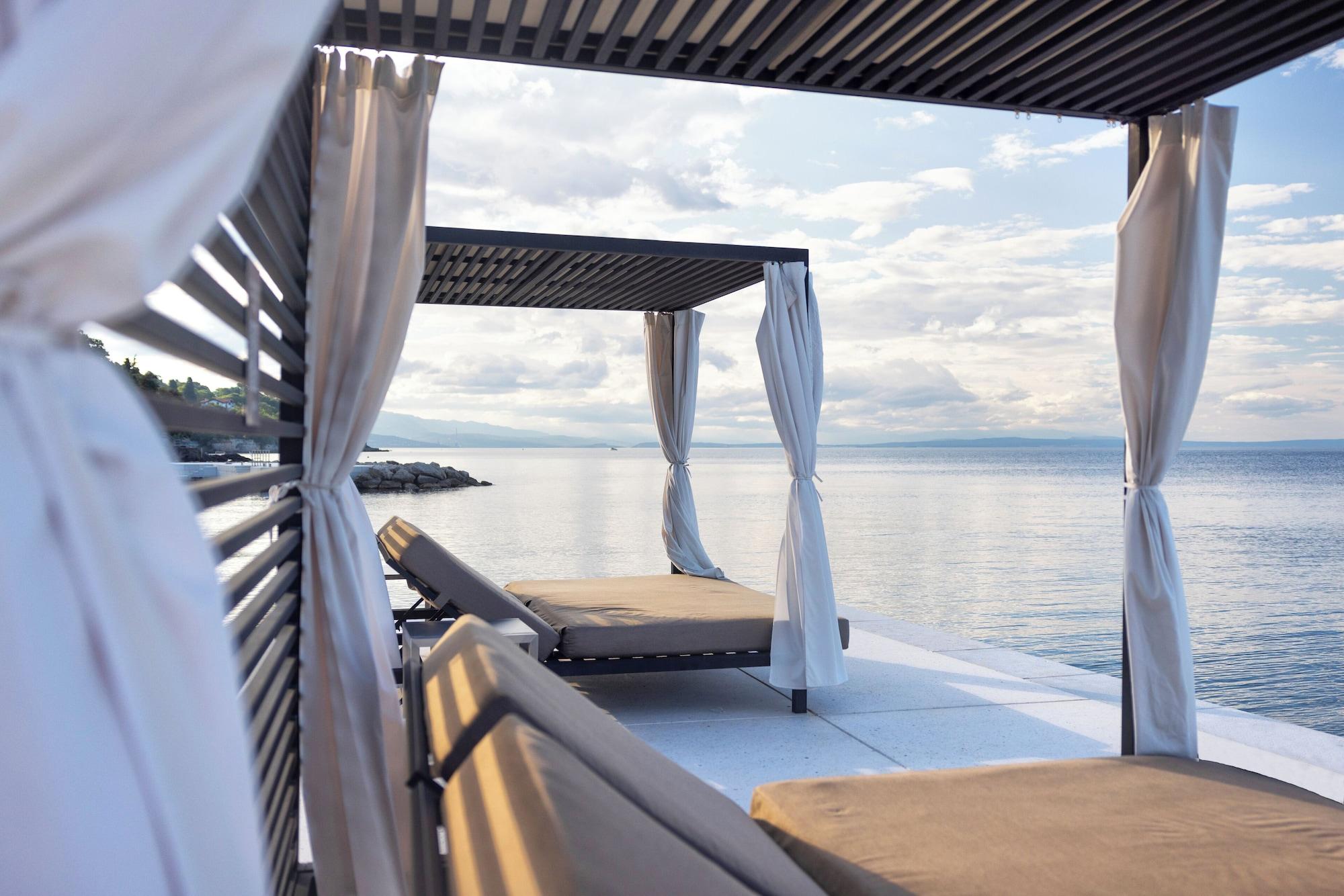 Playa Hilton Rijeka Costabella Beach Resort & Spa