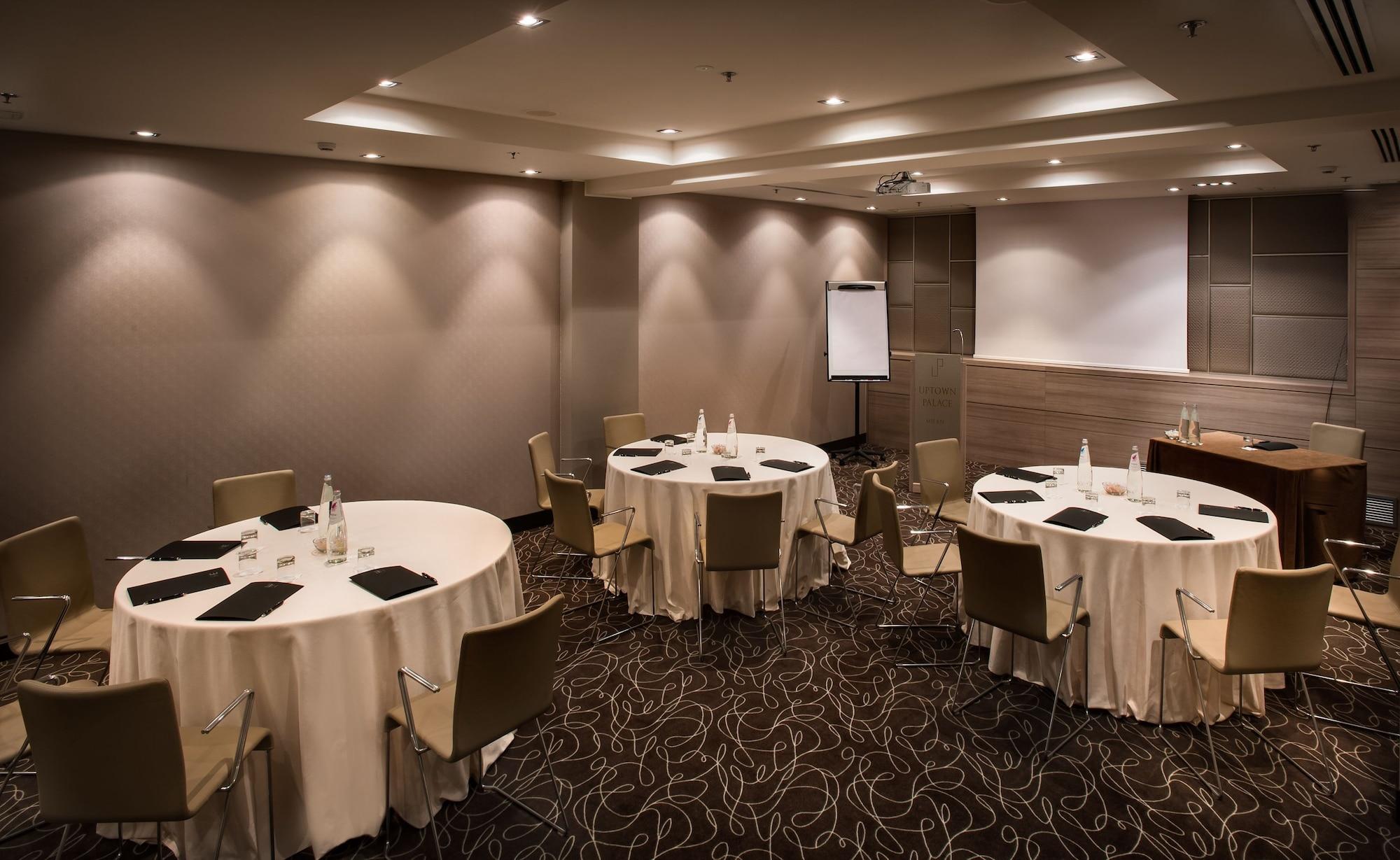 Sala de Reuniones Uptown Palace
