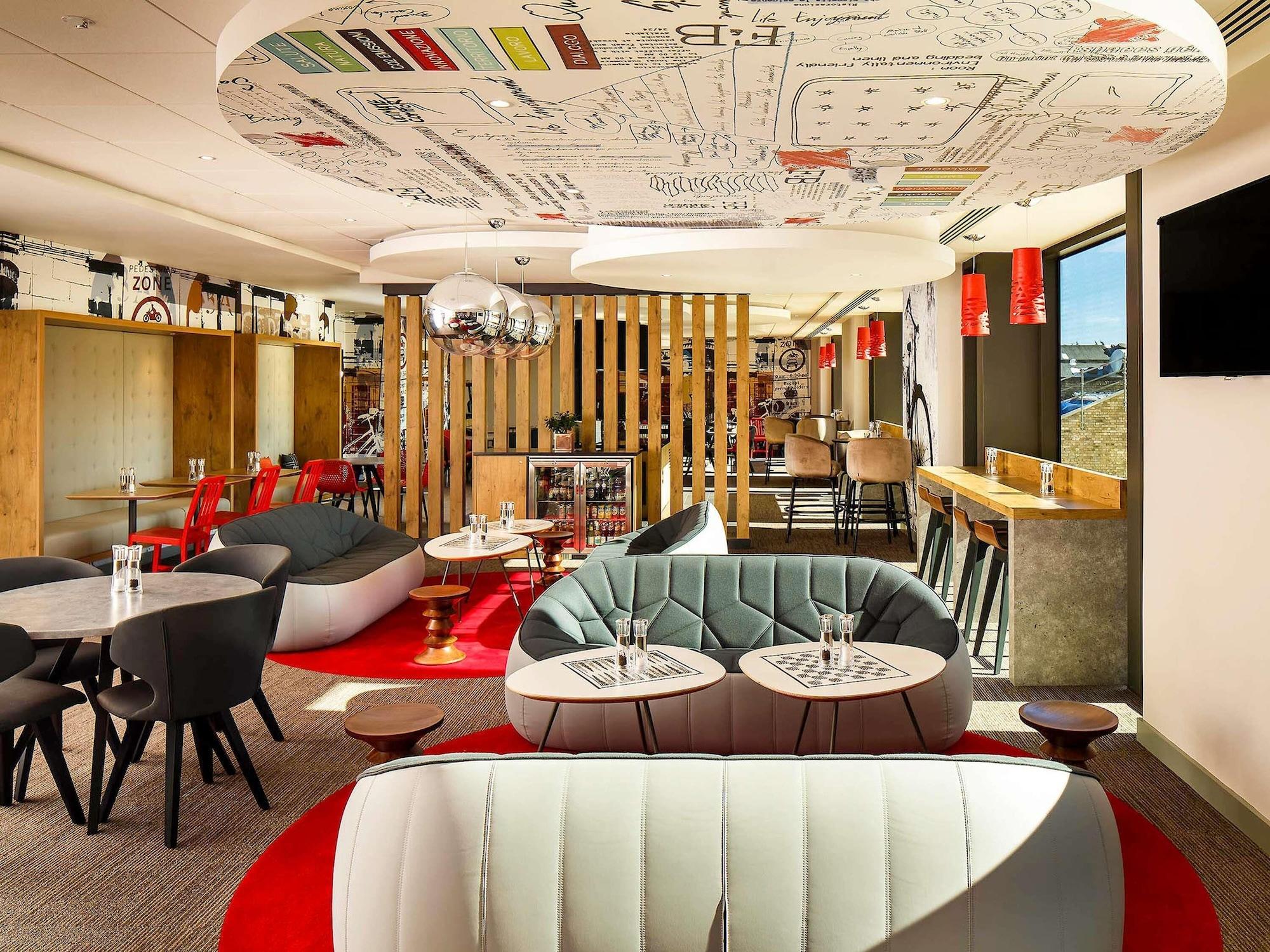 Varios ibis Cambridge Central Station