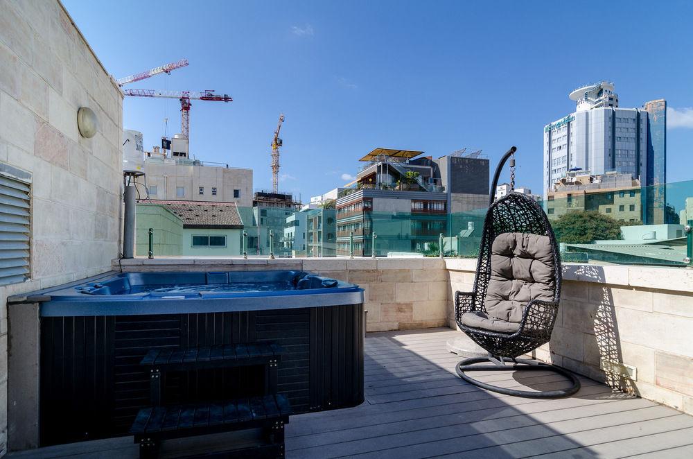 Vista Piscina Ness Hotel